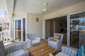 Blue Bay Apartments