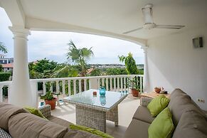 Blue Bay Apartments
