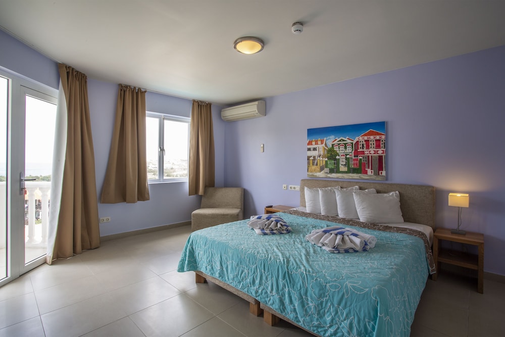 Blue Bay Apartments