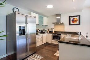 Blue Bay Apartments