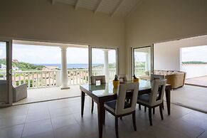 Blue Bay Apartments