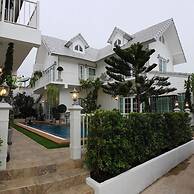 Vanida Antique Home