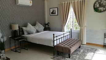 Vanida Antique Home