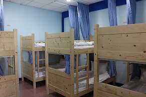 Wm & S - Hostel