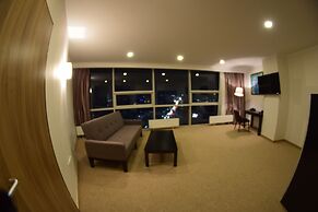 Royal Mountain Hotel