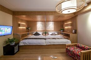 Water Hotel Pingyao