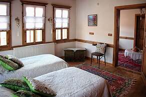 Dadibra Konak