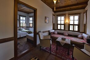 Dadibra Konak