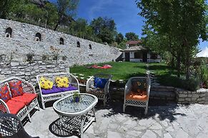 Dadibra Konak