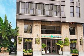 Central Land Hotel