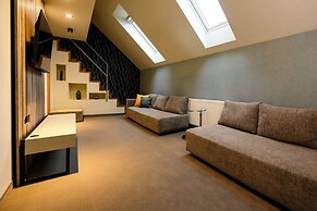 Art Loft Hotel 4*