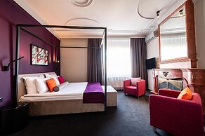 Art Loft Hotel 4*