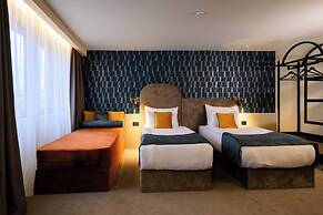 Art Loft Hotel 4*