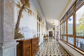 Sintra Marmòris Palace