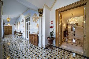 Sintra Marmòris Palace