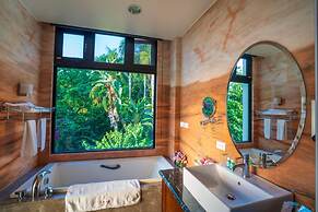 Hualien AzureVILLA B&B
