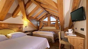 Hotel Diana