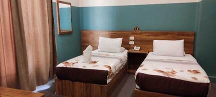 Nitocrisse Hotel