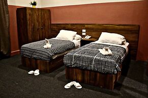 Nitocrisse Hotel