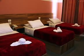 Nitocrisse Hotel
