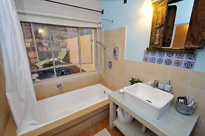 Villa & Lode Bat Galil