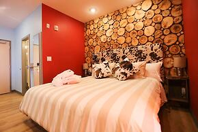 Days Inn by Wyndham Calgary North Balzac