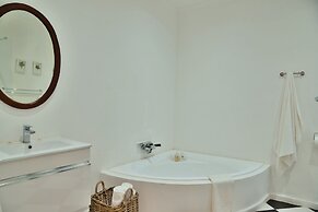 Mont d'Or Swartberg Hotel