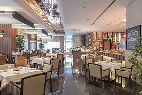 Pearl Rotana Capital Centre