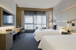 Pearl Rotana Capital Centre