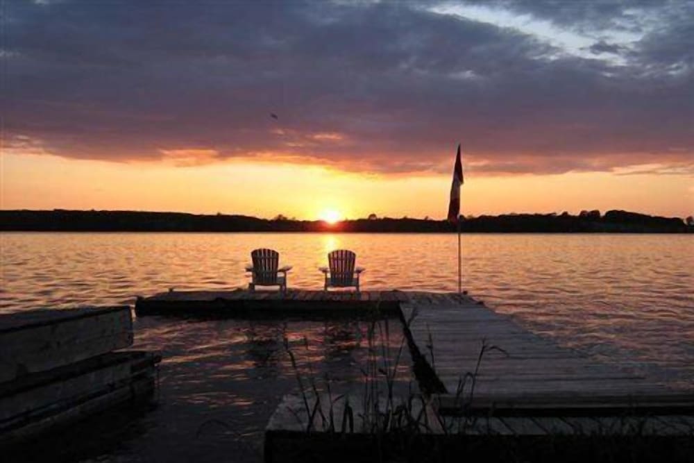 Maple Grove Cottages
