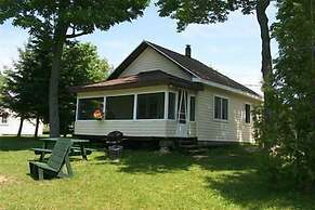Maple Grove Cottages