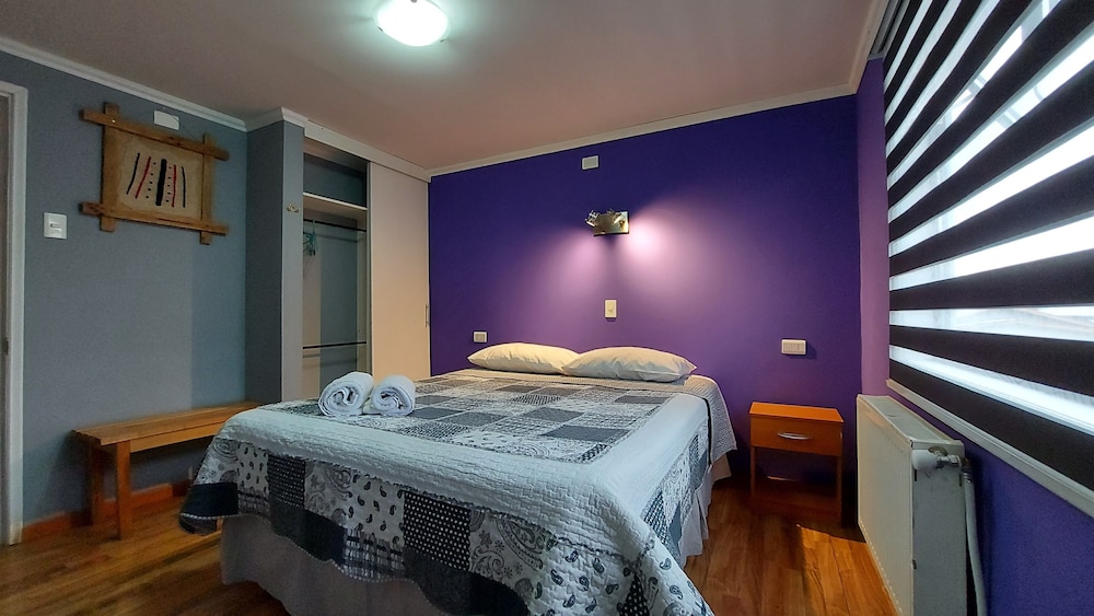 Hostal La Base