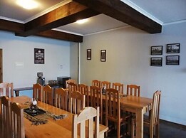 Hostal La Base