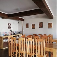 Hostal La Base