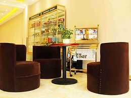 GreenTree Inn Qingdao Development District SDUST Express Hotel
