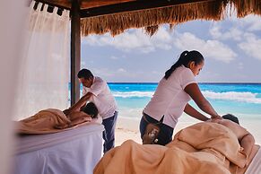 Hotel NYX Cancun All Inclusive