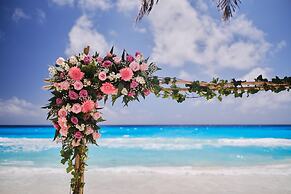 Hotel NYX Cancun All Inclusive