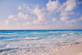 Hotel NYX Cancun All Inclusive