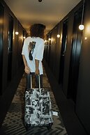 Hotel She, Osaka