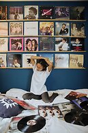 Hotel She, Osaka