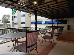 The Alpa Hotel and Restaurant