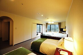 LiVEMAX RESORT