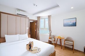 Pariat River Front Hotel