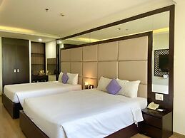 Pariat River Front Hotel
