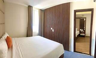 Pariat River Front Hotel