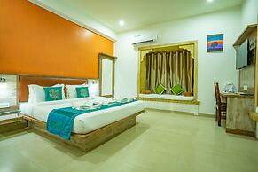 Hotel Marina Mahal