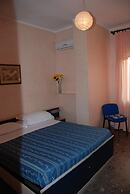 Piccolo Hotel