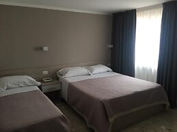 Piccolo Hotel