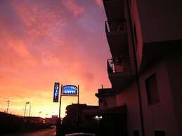 Piccolo Hotel