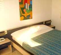 Piccolo Hotel
